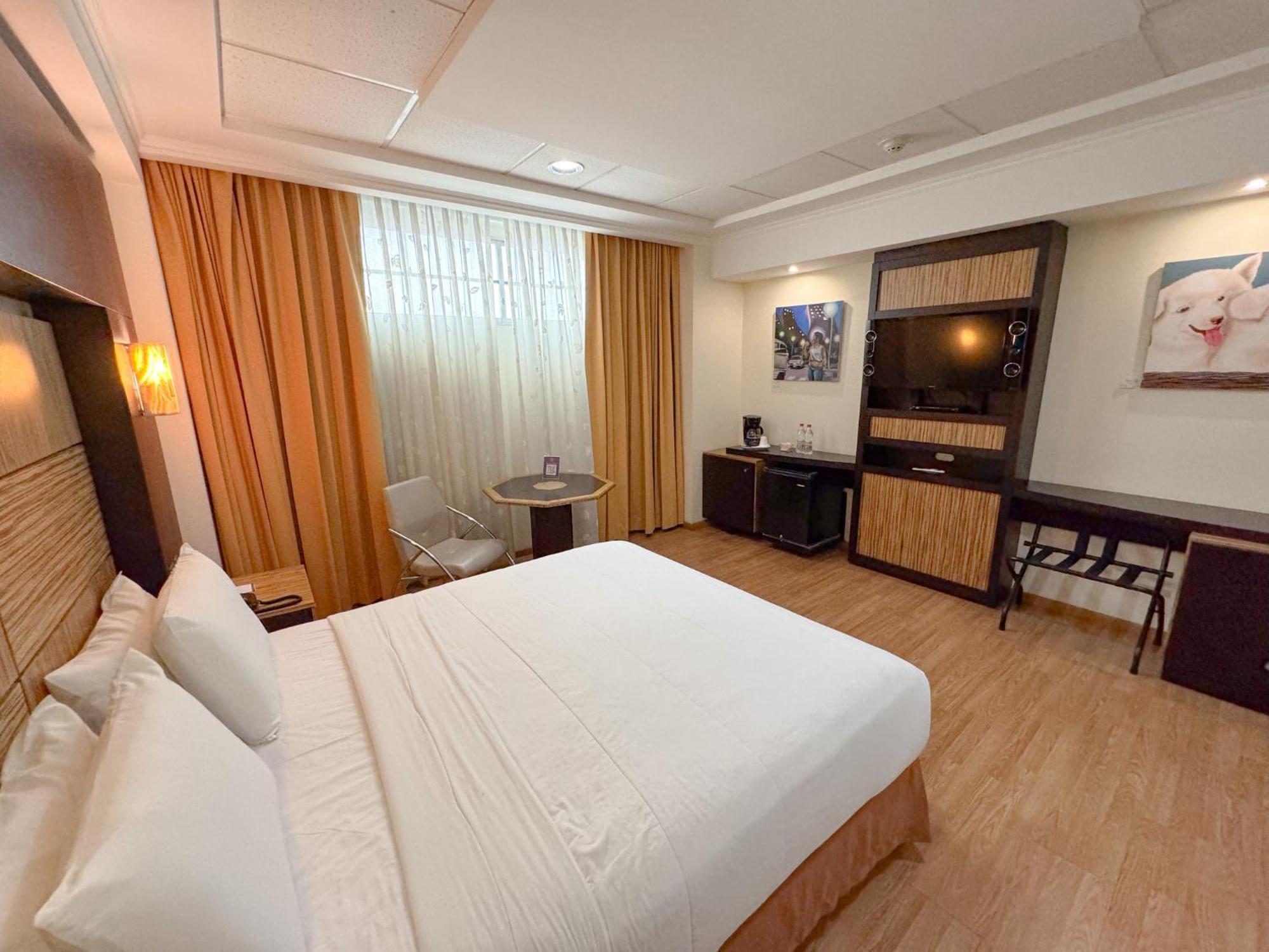 גוויאקיל Gh Galeria Hotel מראה חיצוני תמונה